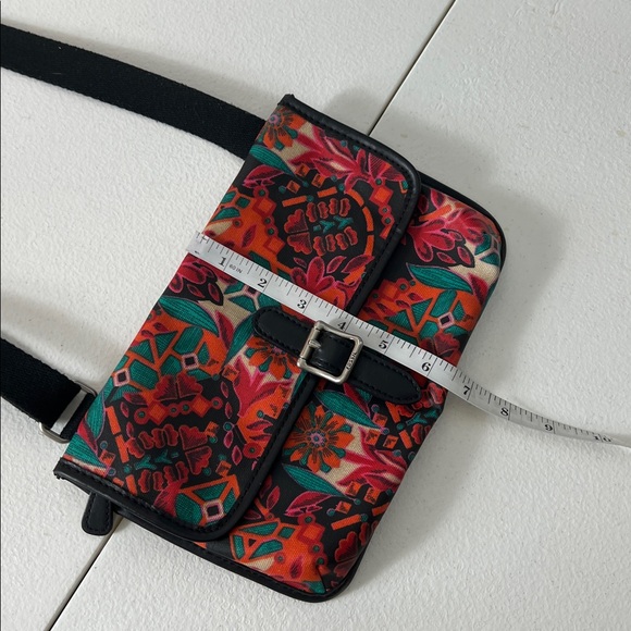 Fossil Keyper Small Crossbody Floral Orange & Teal - Picture 9 of 11